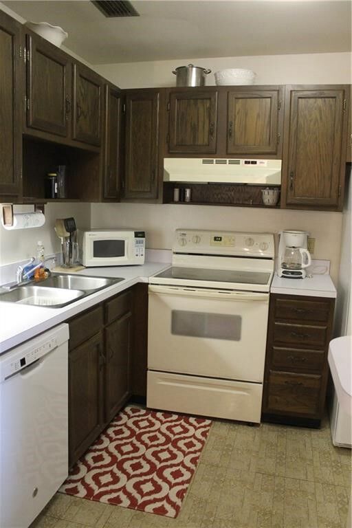 Property Photo:  23 Vista Gardens Trail 104  FL 32962 