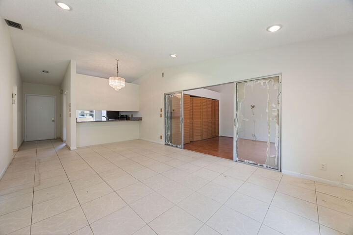 Property Photo:  5227 Copperleaf Circle  FL 33484 