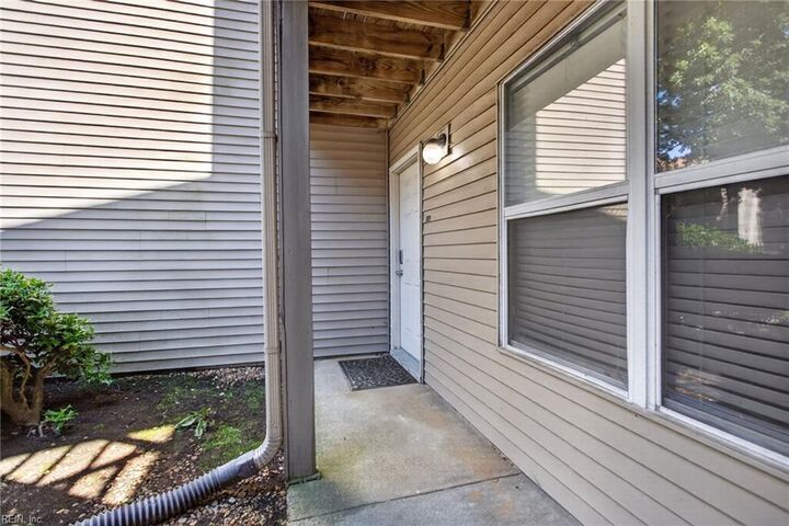 Property Photo:  560 Candle Ln 104  VA 23608 