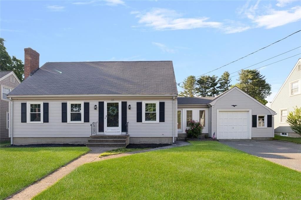 Property Photo:  125 Fiske Avenue  RI 02864 