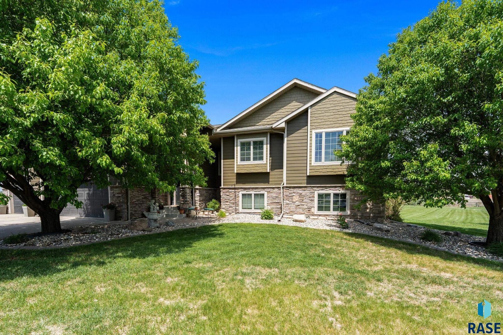 Property Photo:  46650 Dakota St  SD 57064 