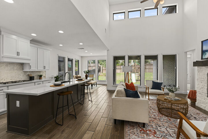 Property Photo: 810 Quemada Ranch TX 78245