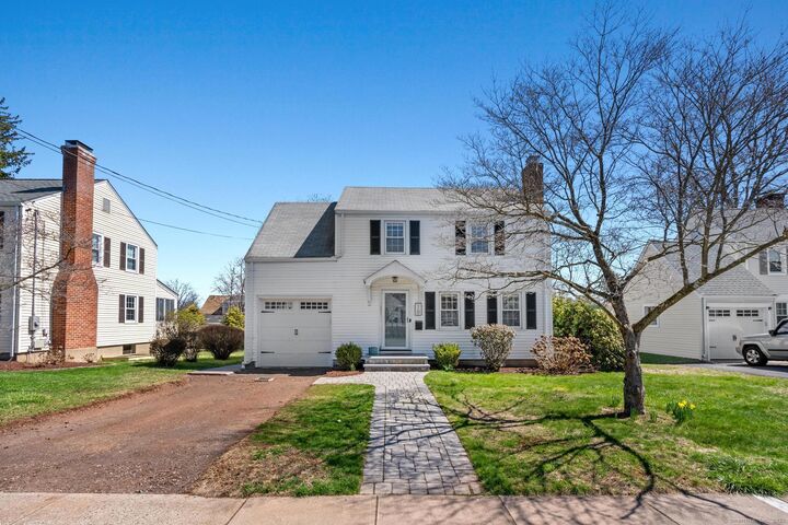 Property Photo:  10 Greenacres Avenue  CT 06107 