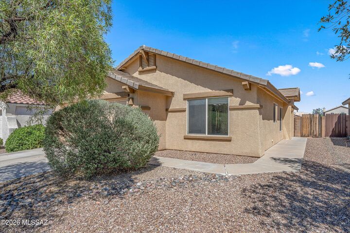 Property Photo:  9026 N School Hill Drive  AZ 85743 