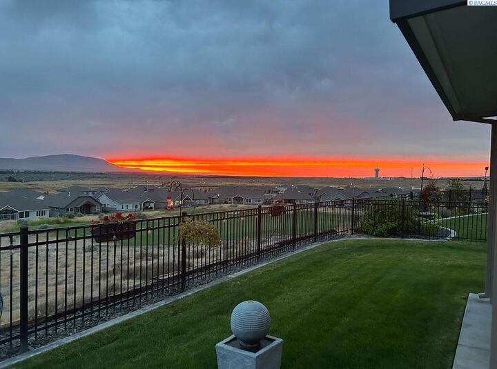 Property Photo:  3168 Wild Canyon Way  WA 99354 
