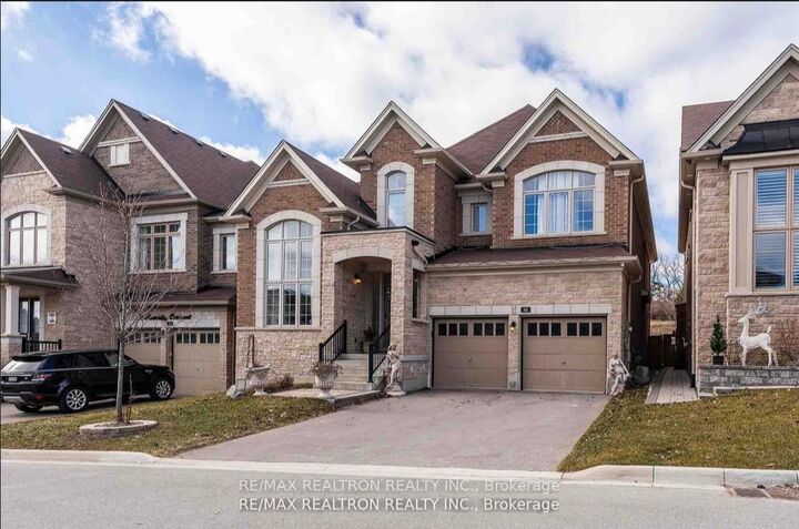16 Prunella Crescent — photo 1