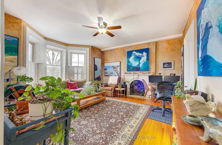 Property Photo: 49 Ridout Street S 5 ON N6C 3W8