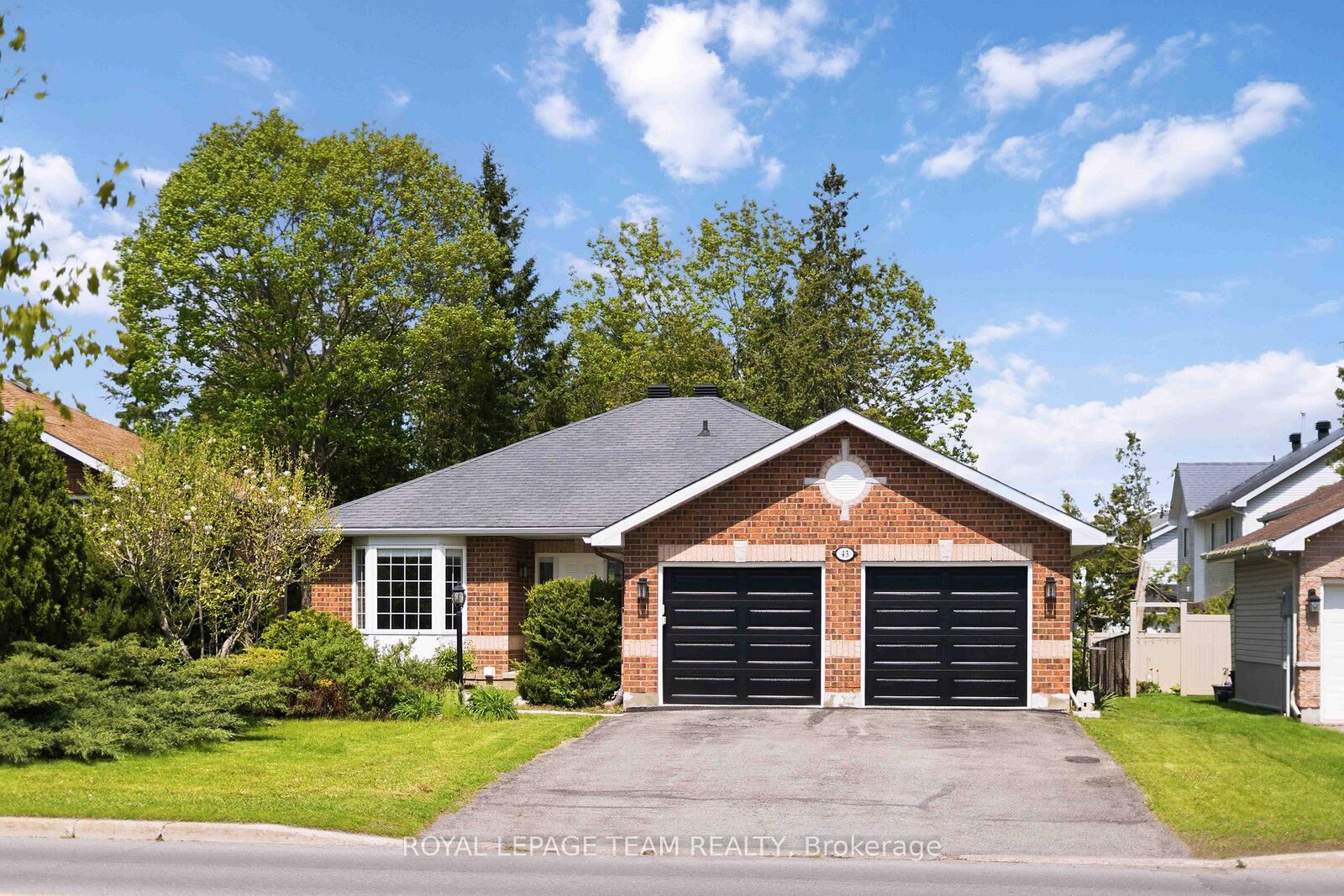 Property Photo: 43 West Ridge Drive ON K2S 1S4