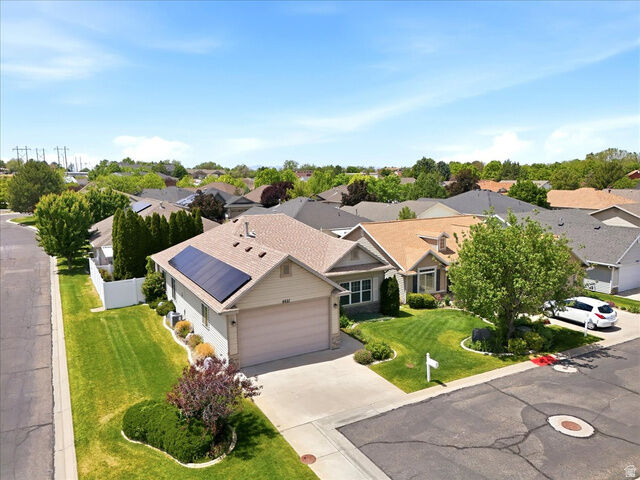 Property Photo:  4621 S Wedgewood Dr W  UT 84067 