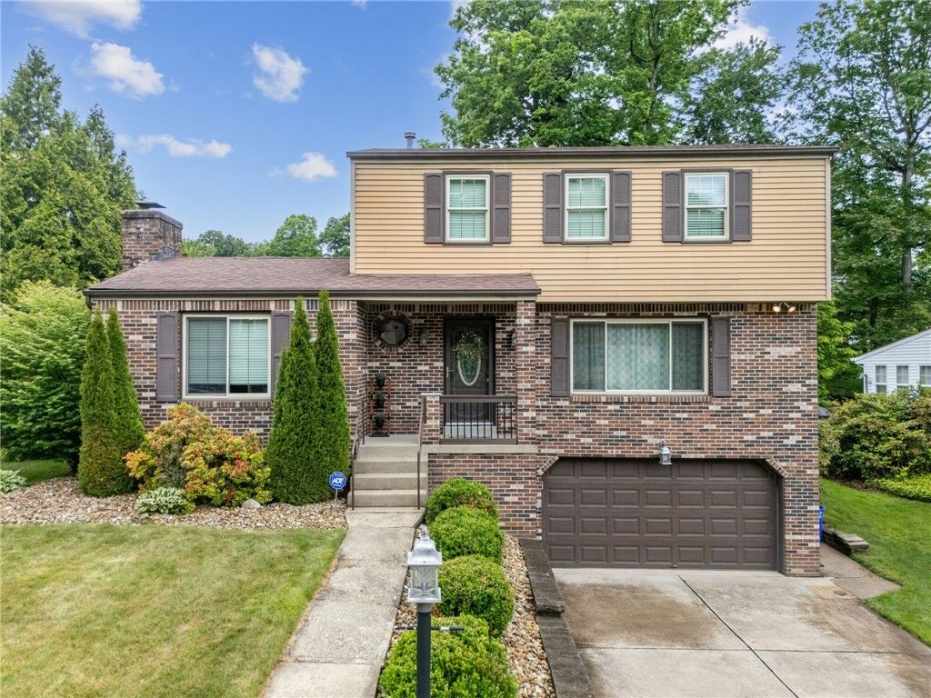 Property Photo:  117 Cameron Drive  PA 15642 