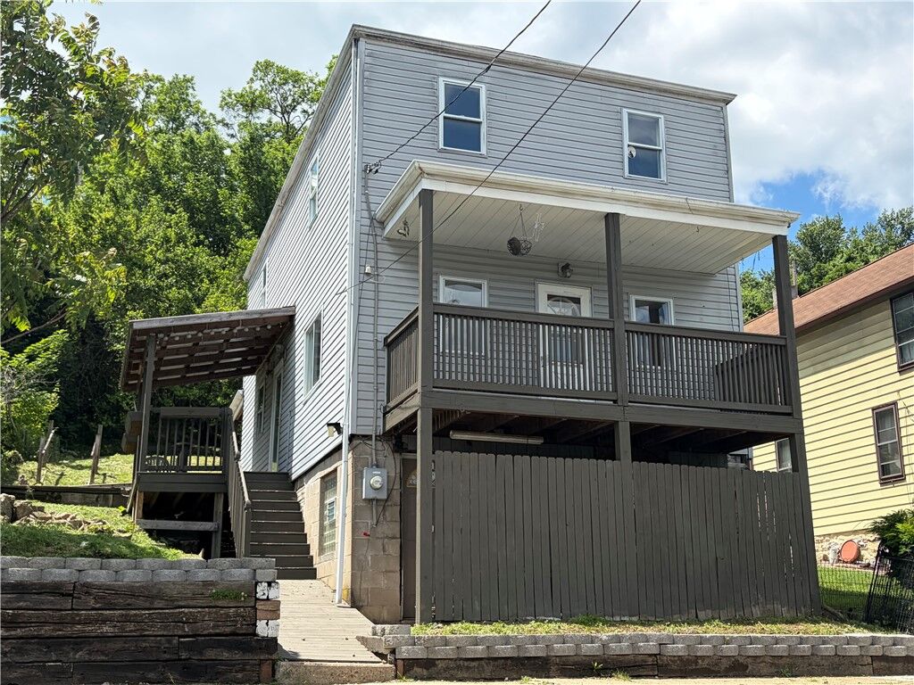 Property Photo: 1119 Lincoln PA 15022