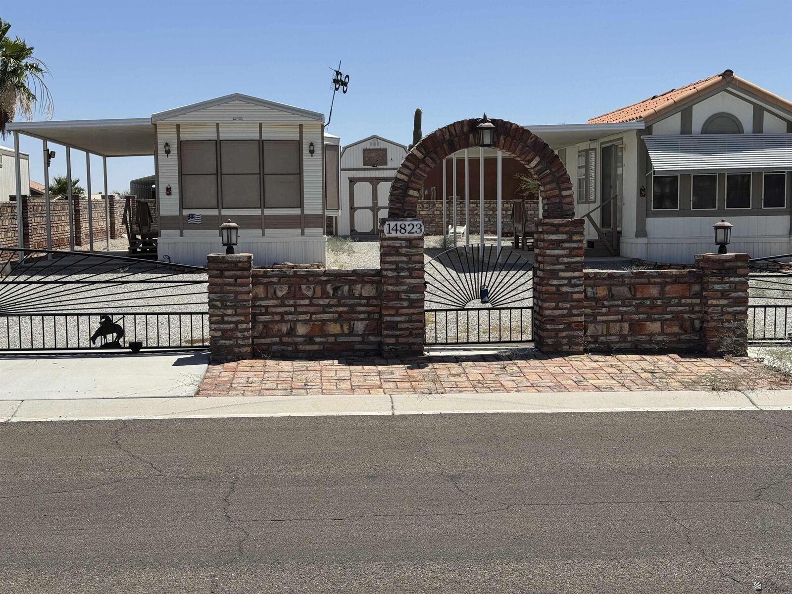 Property Photo: 14823 E 50 Dr AZ 85367
