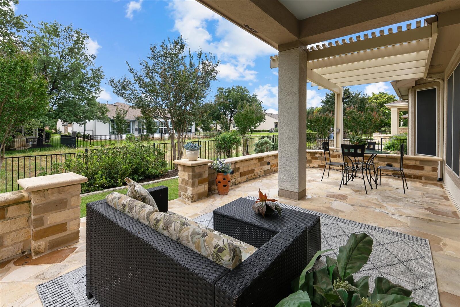 Property Photo:  402 Deer Meadow Circle  TX 78633 