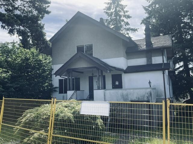 Property Photo: 5449 Barker Avenue BC V5H 2N8