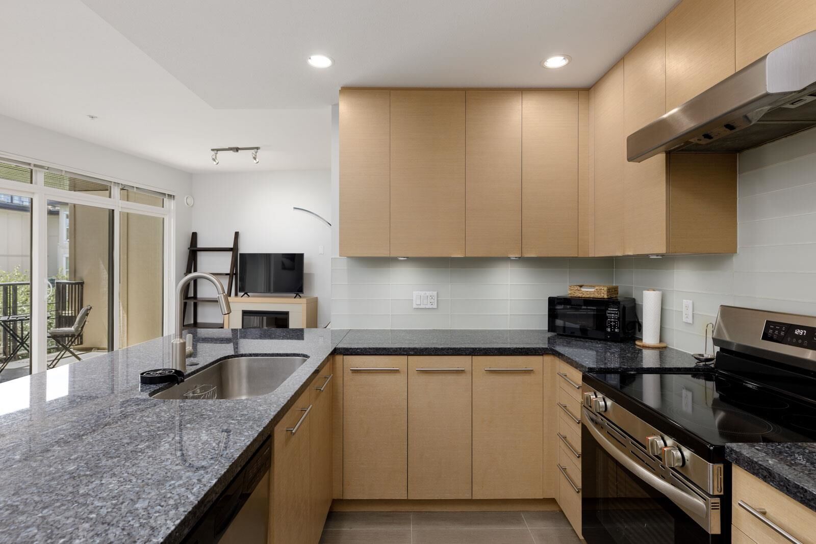 Property Photo: 5928 Birney Avenue 325 BC V6S 0B5