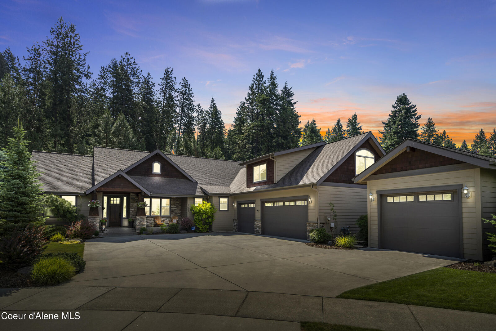 Property Photo: 2600 E Mountain Vista Dr ID 83815