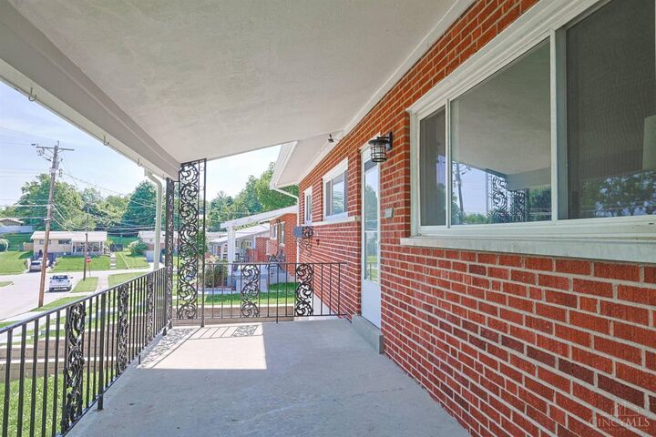 Property Photo: 5291 Briarhill Drive OH 45238