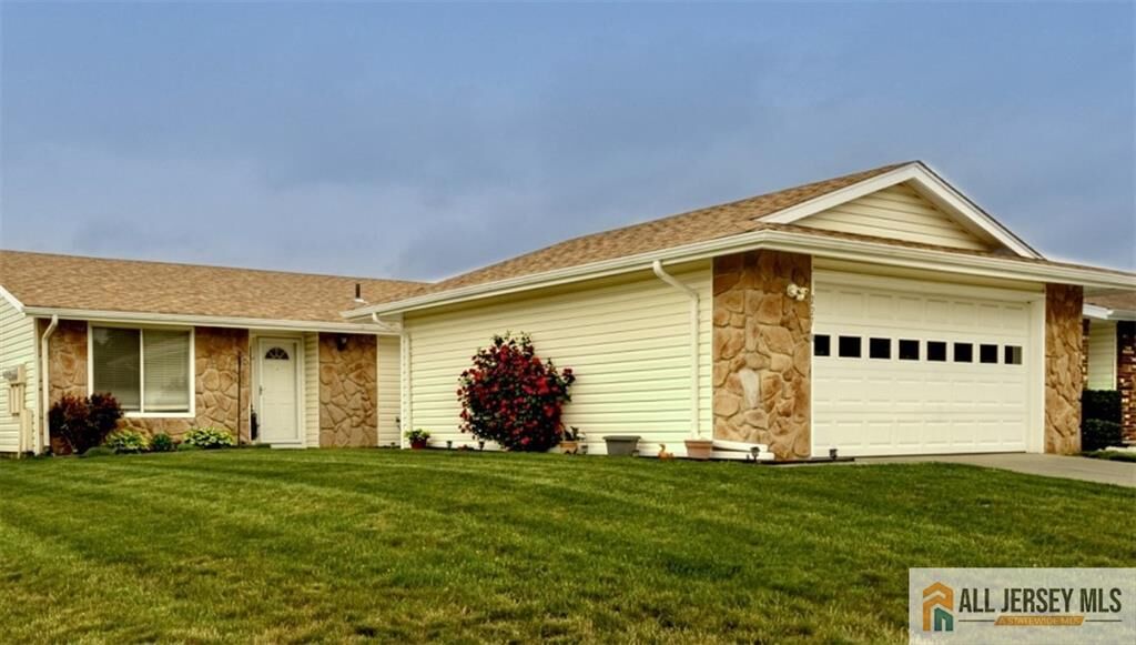 Property Photo:  227 Convent Road 227A  NJ 08831 