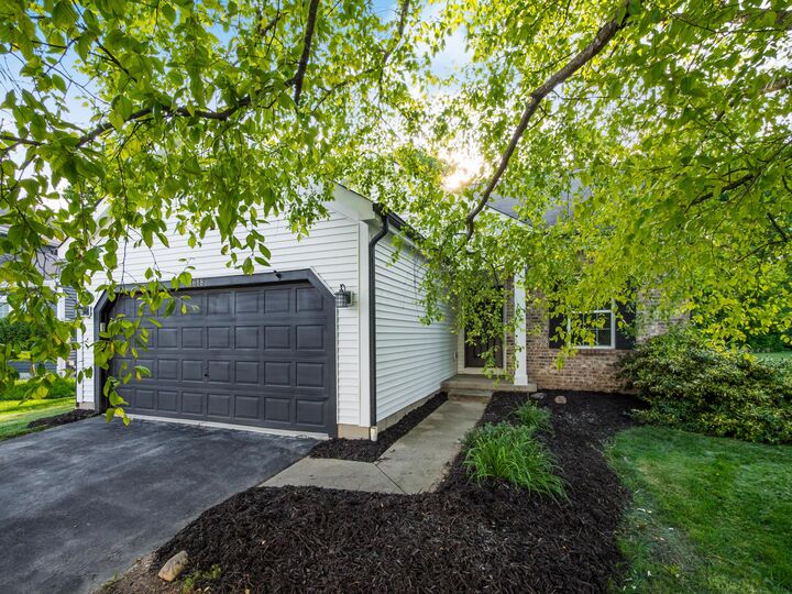 Property Photo:  1618 Meadowlark Lane  OH 43040 