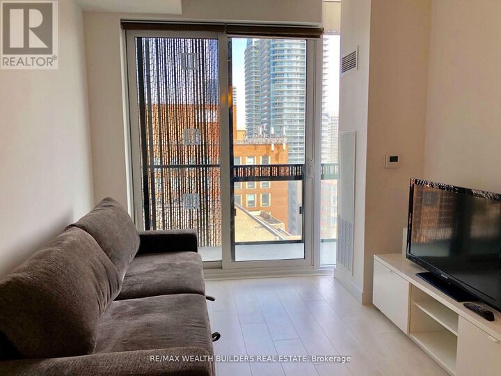 Property Photo: 8 Eglinton Avenue East 1010 ON M4P 0C1