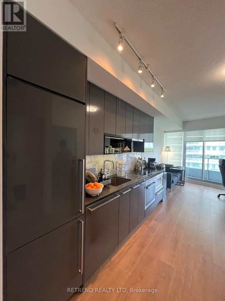 Property Photo: 115 McMahon Drive 706 ON M2K 0E3