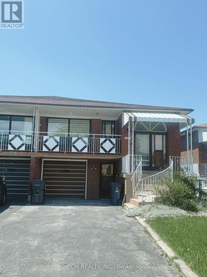Property Photo:  248 Fairglen Avenue  ON M1W 1B1 