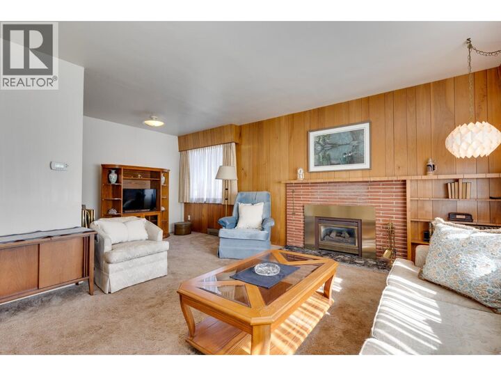 Property Photo:  905 Alward Street  BC V2M 2E8 