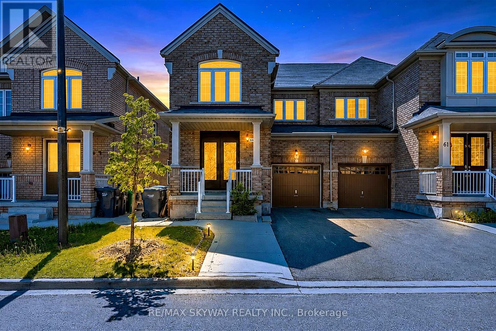 Property Photo: 63 Vezna Crescent ON L6X 5K5