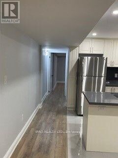 Property Photo:  930 Silversmith Drive Bsmt.  ON L5V 1E9 