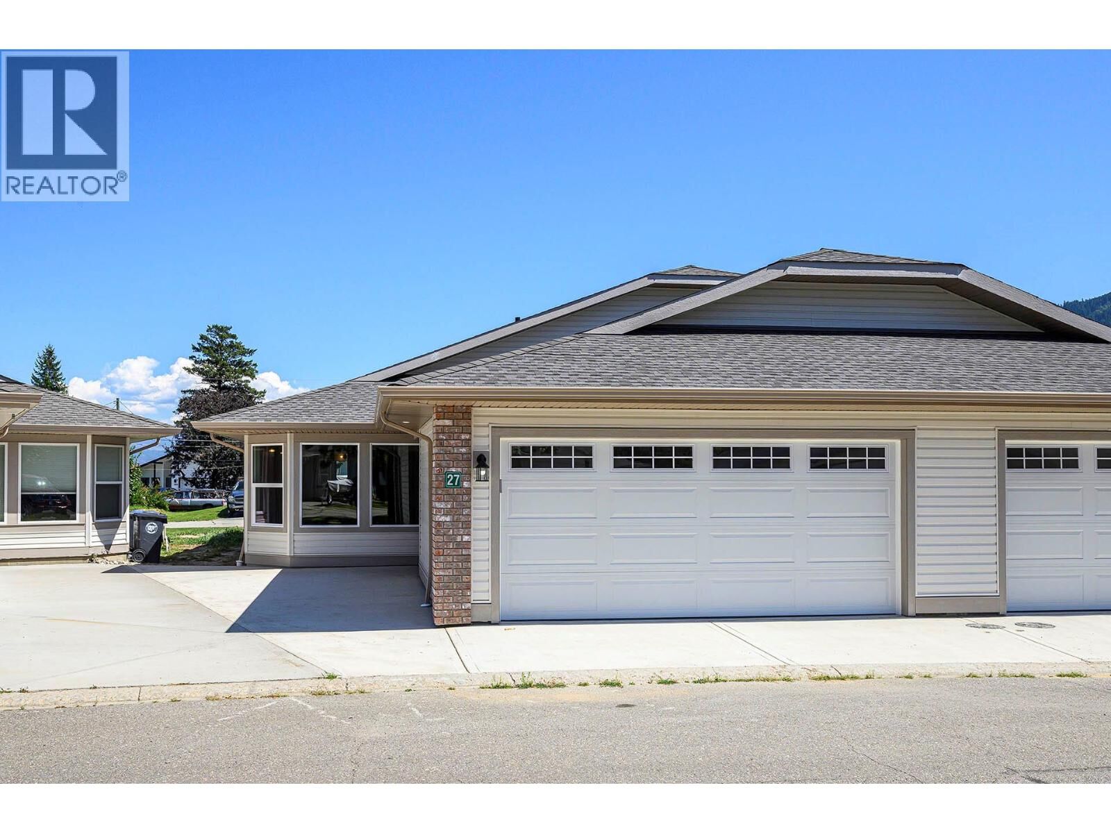 Property Photo: 312 Arbutus Street 27 BC V0E 1M0