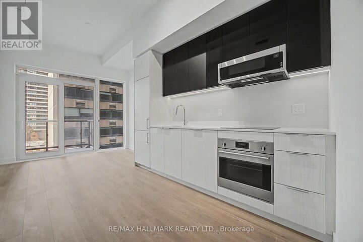Property Photo:  308 Jarvis Street 708  ON M5B 0E3 