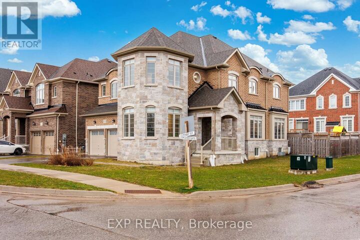 Property Photo:  2300 Lozenby Street  ON L9S 0M8 