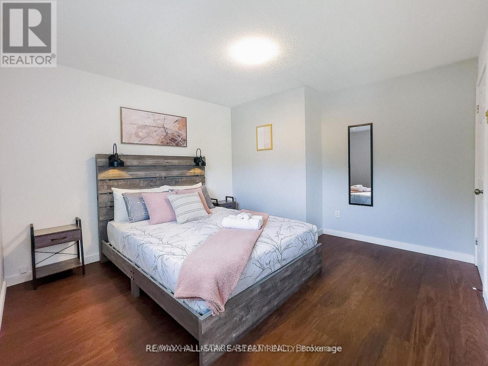 Property Photo:  67 Main Street  ON K0M 1A0 