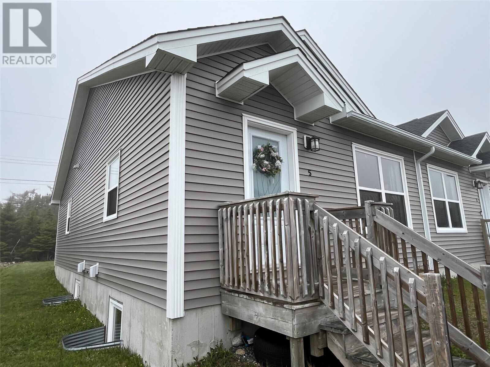 Property Photo:  5 Larsen Street  NL A1N 0J5 