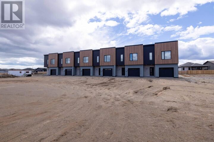 Property Photo:  828 Weiler Blvd  ON P7C 0A7 