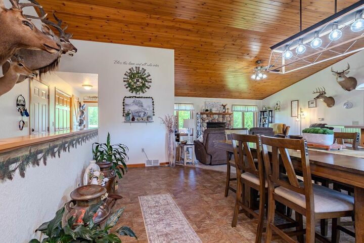 Property Photo:  W9866 County Road M  WI 54452 
