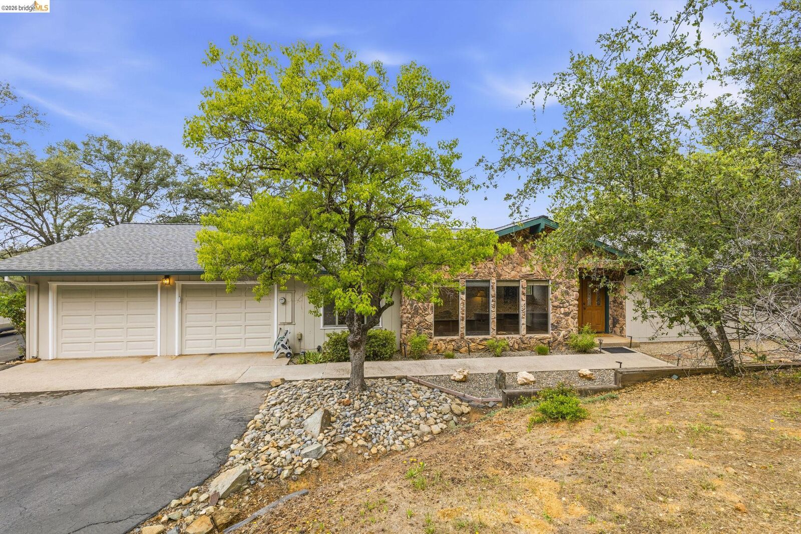 Property Photo:  18320 Avenida Bonita  CA 95370 