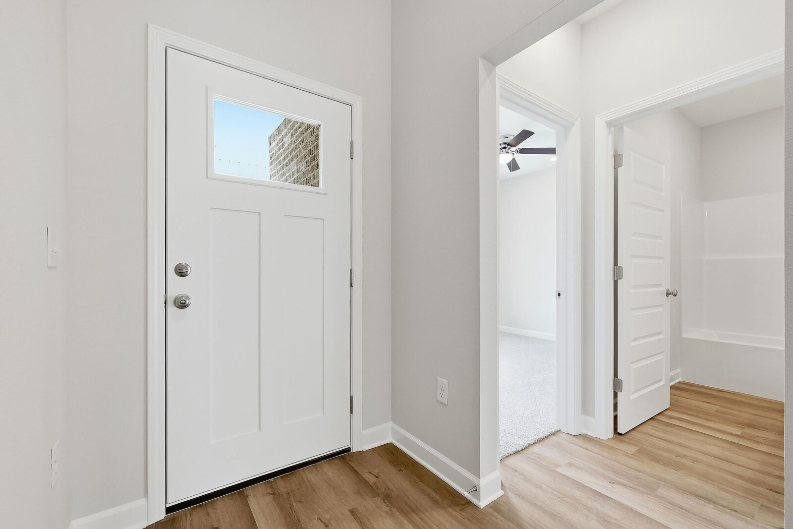 Property Photo: 98 Spooner Street FL 32433