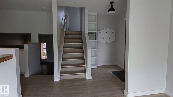 Property Photo:  703 Grandin Drive  AB T8R 1K2 