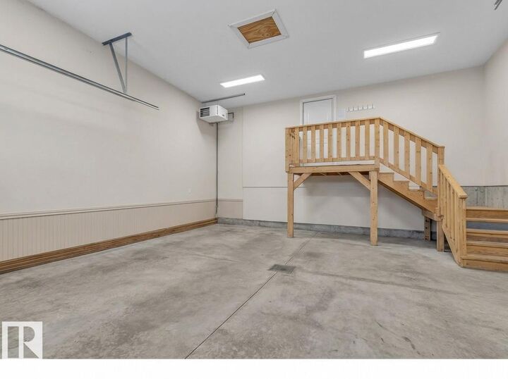 Property Photo: 5052 Lakeshore Drive AB T4S 2L7