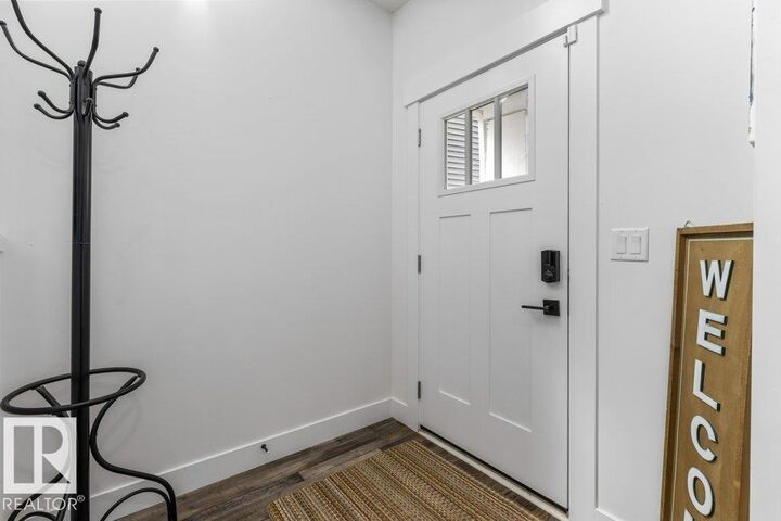Property Photo:  22219 85 Avenue NW  AB T5T 7E4 