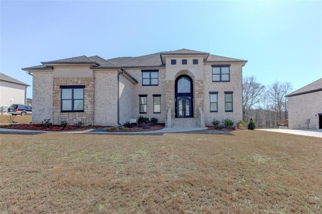 Property Photo:  2960 Waterford Drive  GA 30094 