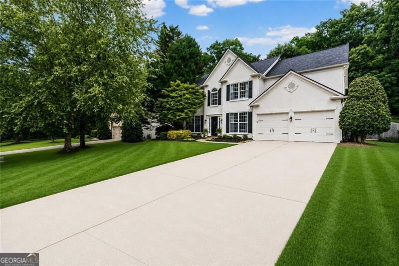 Property Photo: 735 Mountclaire Drive GA 30041