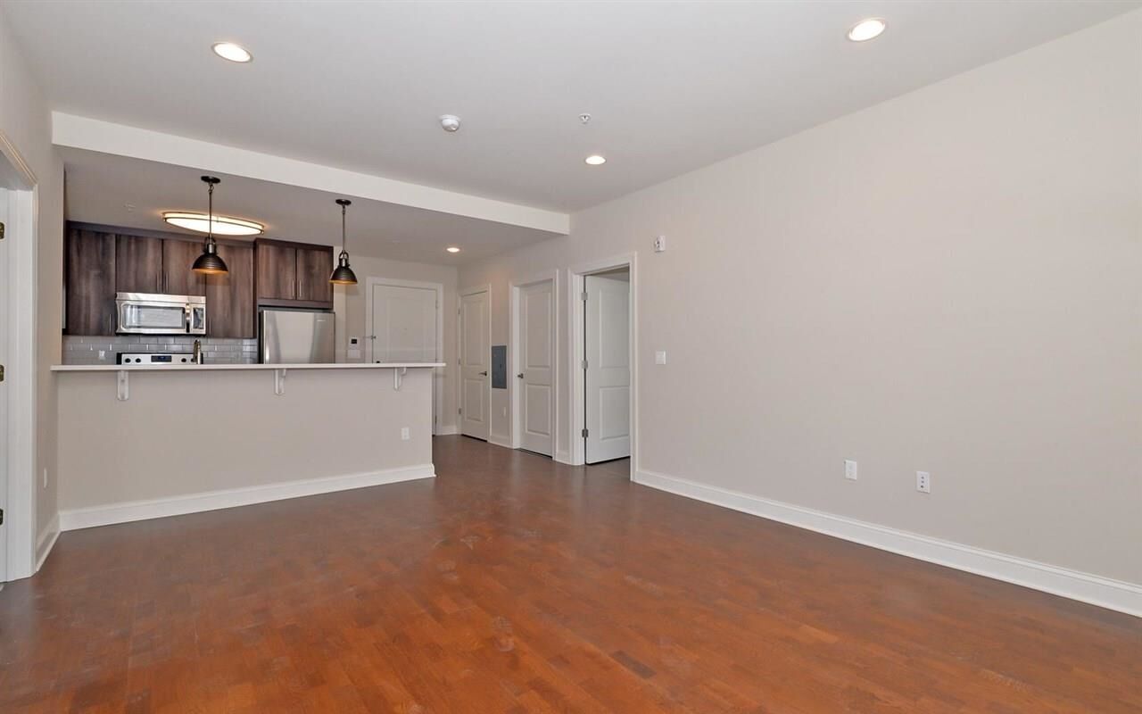 Property Photo:  100 Marshall St 517  NJ 07030 
