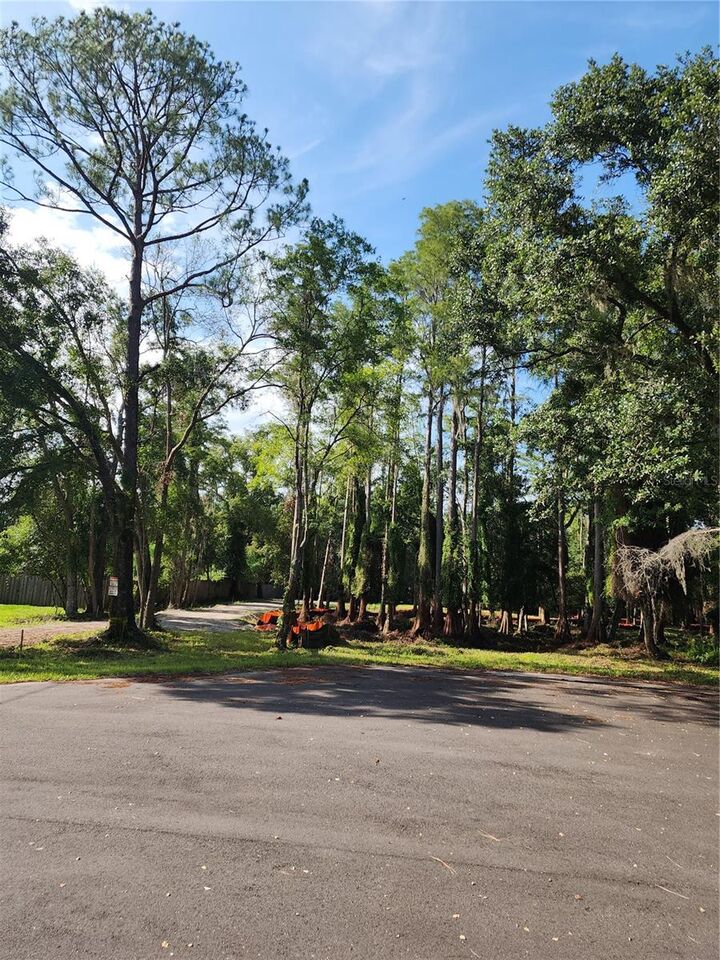 Property Photo:  7709 Windward Way  FL 33556 
