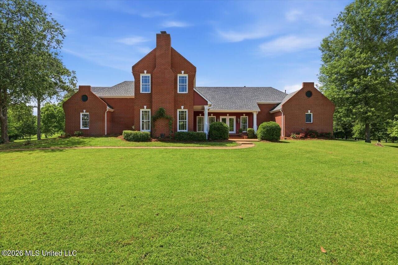 Property Photo:  38 Greystone Drive  MS 39110 