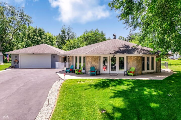 Property Photo:  169 Bayview Drive  IN 46034 
