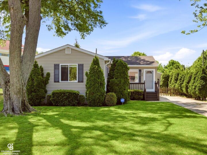 Property Photo:  467 Dixie Boulevard  MI 48001 