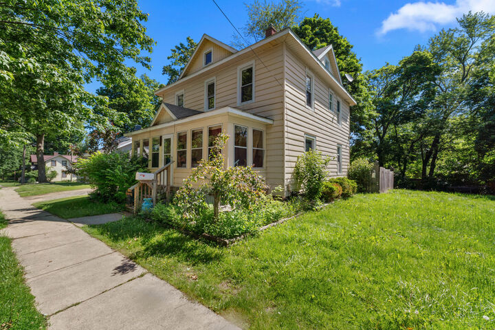 Property Photo:  119 S Manning Street  MI 49242 