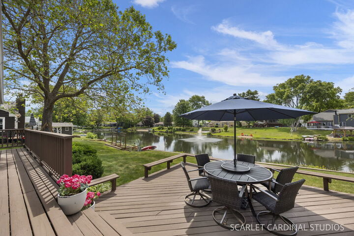 Property Photo:  18 Cayman Drive  IL 60538 